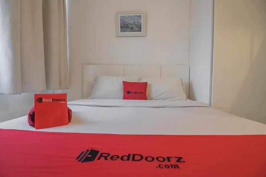 Reddoorz Plus Near Parahyangan University Bandung Exterior photo